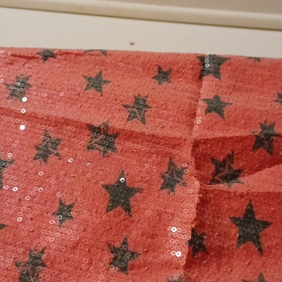 No Boundaries Sleeveless Tank Shiny Sequin Red With Stars - Size Small - Picture 2 of 7